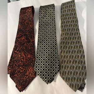 BUNDLE of Men's Ties (3) 56 in long x 3.5 to 3.75 in width.  100% silk. SKU8
